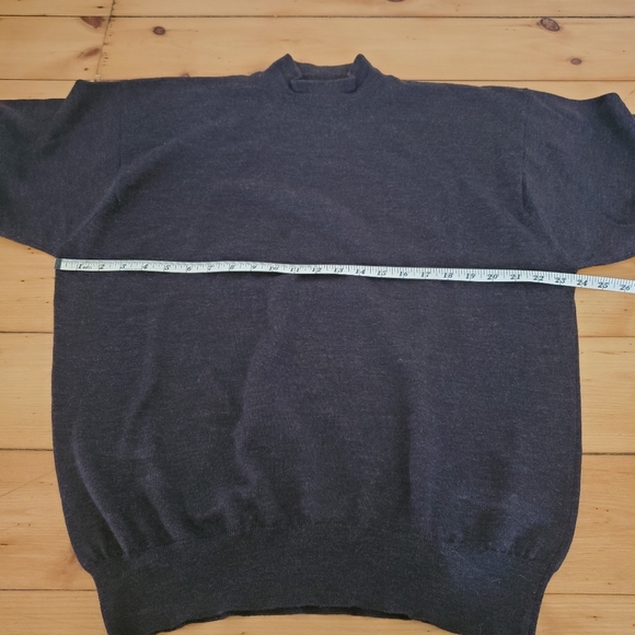 Neiman Marcus Exclusive 100% merino wool Men’s Sweater Scotland made - Picture 4 of 8